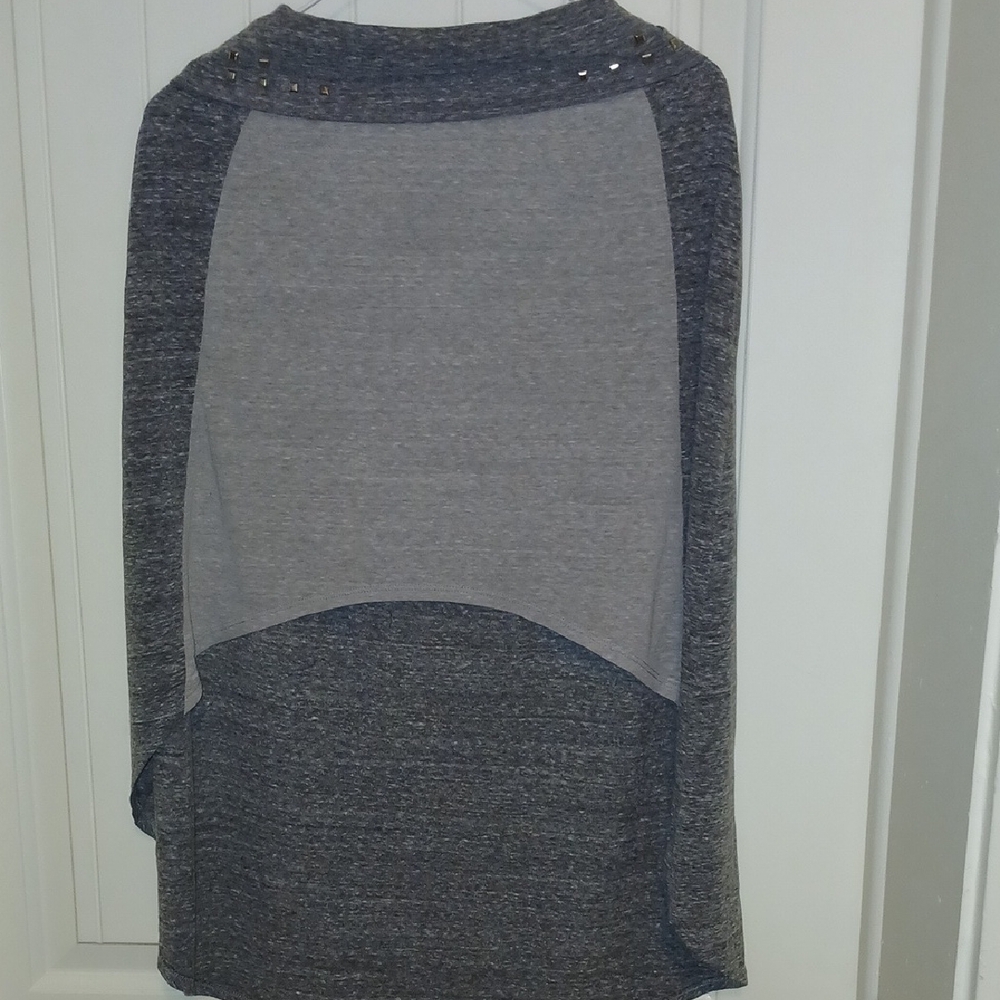 Vanity Heather Gray Long Sleeve Top